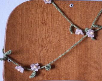 Daisy Chain Garland Crochet Pattern