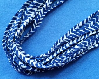 Blue and White Chevron Recycled T-shirt Fabric Necklace - upcycled tshirt necklace tarn tshirt yarn, chevron necklace