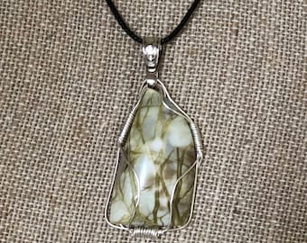 Natural yellow and green agate wire-wrapped pendant