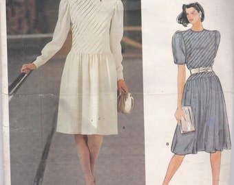 Vogue 1301 American Designer Albert Nipon Womens Dress in 2 Variations Size 10