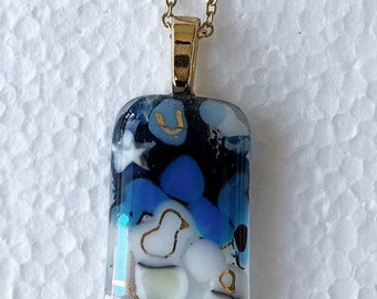 Glass pendant in blue hues
