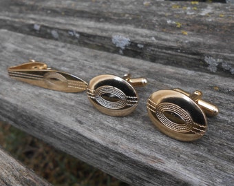 Vintage Gold Cufflink & Tie Clip Set. 1960s. Gift For Dad, Groomsmen, Groom, Anniversary, Birthday. Gold Tone