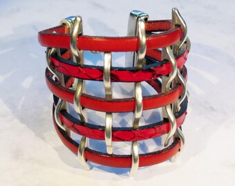 Leather and silver metal Cuff Bracelet.