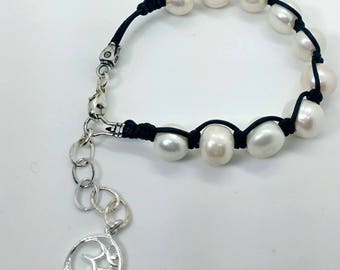 Pearl and Leather Handmade Boho Bracelet - Prima Donna Beads