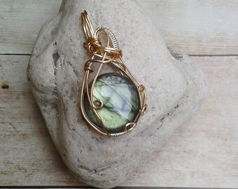 Labradorite Caged Pendant, labradorite, labradorite pendant, mother's day gift, one of a kind necklace, crystal healing necklace, ooak gift