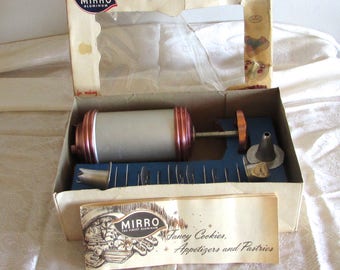 Mirro Cooky Pastry Press, Cookie Press and Recipe Book in Box, Mirro Aluminum Made in the USA