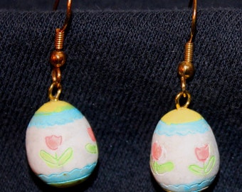 Easter eggs with pink tulips earrings