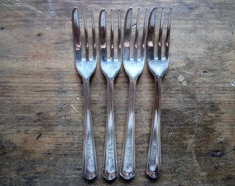 Vintage Grosvenor Silverplate Delphic Cake Forks x 4 engraved NSW.G excellent condition