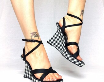 Vintage 90s black white chequeres checked wedges strappy heels UK 4 EU 37 US 6.5