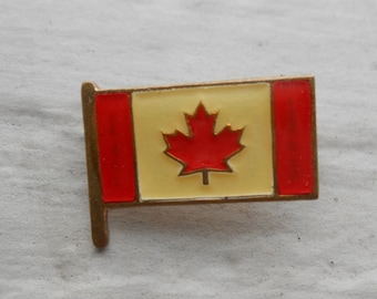 Vintage CANADA Flag Pin. Enamel. 1960s Gold Toned. Gift For Groomsmen, Groom, Dad, Husband. Enamel