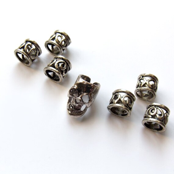 bague perle tete de mort