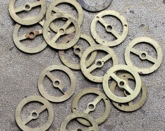 Vintage clock brass gears -- set of 18 -- D16