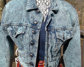 1980s Aqua/Teal Cropped Acid Washed Denim Jacket
