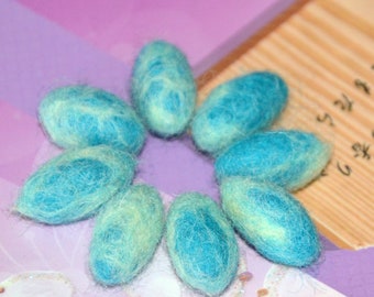 8pcs Felted Wool Pebbles (Blue & Alice Blue)