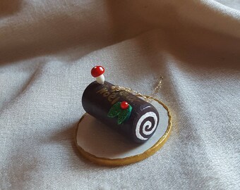 Swiss Roll, Yule Log, Buche de Noel Cake Christmas Ornament