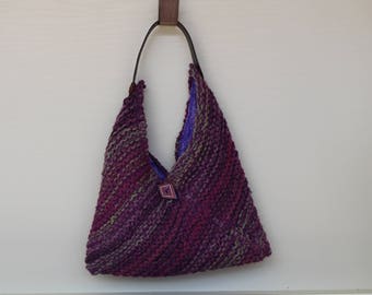 Sac tricoté à la main