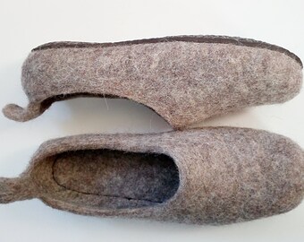 Beige slippers-house shoes-valenki-house wool felt slippers warm adult custom slippers felted wool slippers-white-grey clogs organic wool