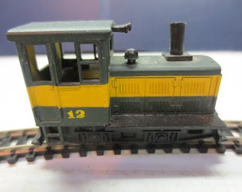 AHM MinitrainS Diesel Narrow Gauge - Dark Green and Yellow, Number 12