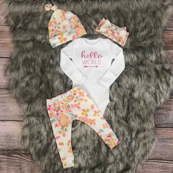 Newborn baby outfit / baby girl outfit / floral baby outfit
