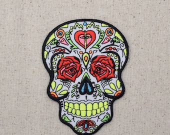 Day of the Dead - Sugar Skull - Dia de los Muertos - Iron on Applique - Embroidered Patch - WA319