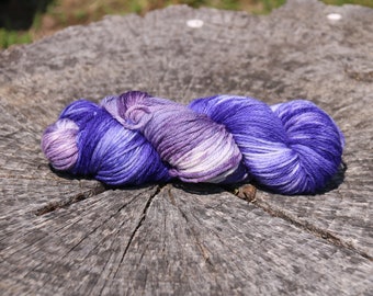 Mama's Dream, Non-super wash Merino, worsted weight