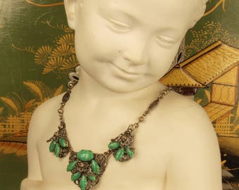 Vintage Czech green Peking glass necklace.
