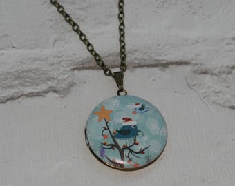 Bird Locket Necklace, Bird Necklace, Woodland, Christmas Necklace, Animal Jewelry