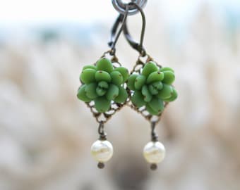 Green Sucullent and Pearls Earrings. Succulent Earrings.