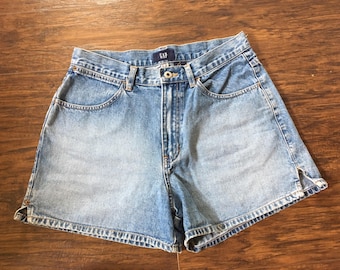 Vintage 90's High Waisted Gap Shorts mom jeans Sz 8