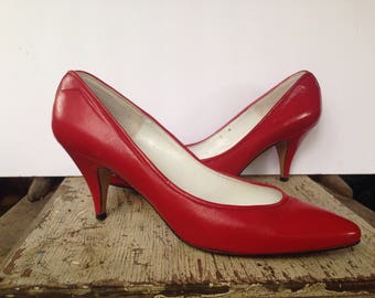 80s Liz Claiborne Womens 9 N Stiletto Pumps Fire Engine Red Leather