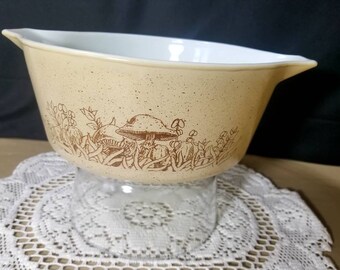 Vintage Pyrex Forest Fancies 473