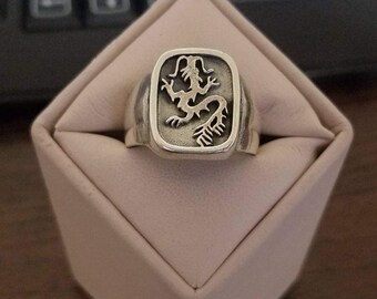 Vintage Sterling Silver Gents Dragon Ring Size 11 3/4