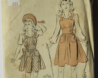Rare find! Vintage Girls' Pinafore and Blouse pattern from 1940's - Advance 2892 - Size 10