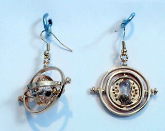 Boucles d’oreilles Turner de temps (ensemble de deux) filature cercles sable dans le sablier