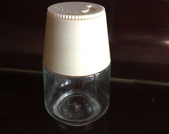 Vintage 1970s Gemco White Salt Pepper Shaker, vintage kitchen, retro