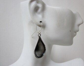 Bella's Texured Teardrop Earrings