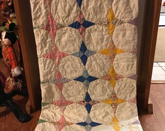 Beautiful vintage feed sack Hummingbird handsewn and handquilted 92" by 80"