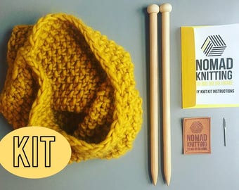 Snood Knit Kit, DIY Knitting Kit, Cowel, Beginners Knit Kit, Learn to Knit Kit , Super Chunky Knit, Sassy Susan Snood, Knitting Pattern