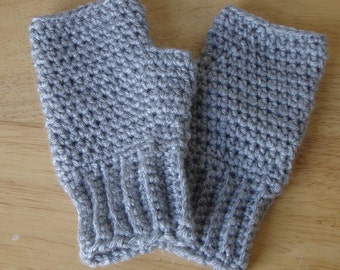 Handmade Fingerless Gloves Handwarmers Medium Grey Gray SRA Crochet Ladies