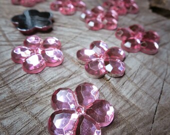 Japanese Flower Applique ~14 pieces #100551