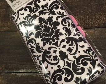 Damask Print Wipe Case