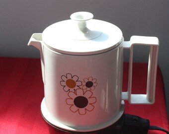 Electric Regal Retro Poly Hot-Pot/Kettle 1970s