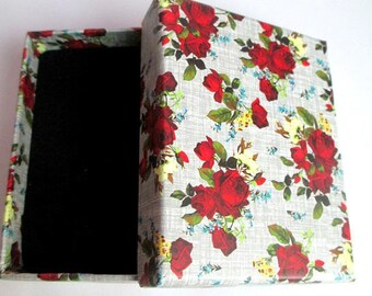 1 box for jewelry grey flower 9x7x3cm