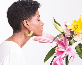 Boho earring, africa jewelry, africa earrings, boho jewelry, tribal earrings, bohemian earrings, crescent earrings, fan golden earrings