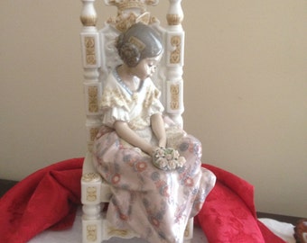 Lladro's Girl In Chair Series, Daisa 1982