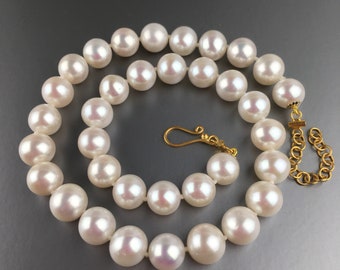 White Freshwater Pearl Necklace . Bridal and Beyond!