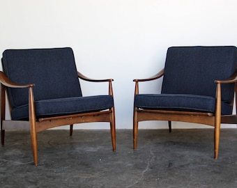 SOLD - Pair (2) of Mid Century Modern Arm / Lounge Chairs Vintage Armchairs