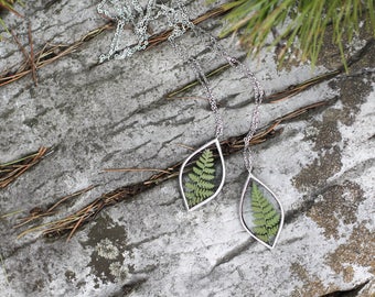 Fern . Stained glass fern necklace. Mother's Day jewelry. Botanical necklace. Woodland necklace. Terrarium necklace. Glass fern