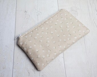 Small cotton zipper pouch/ pencil case/ makeup bag, made with cotton fabric and fully lined.