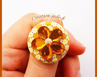 Wood with Rhinestone flower - adjustable button ring